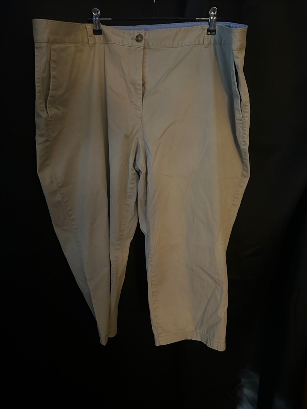 The Weekend Chino Classic Khaki capris